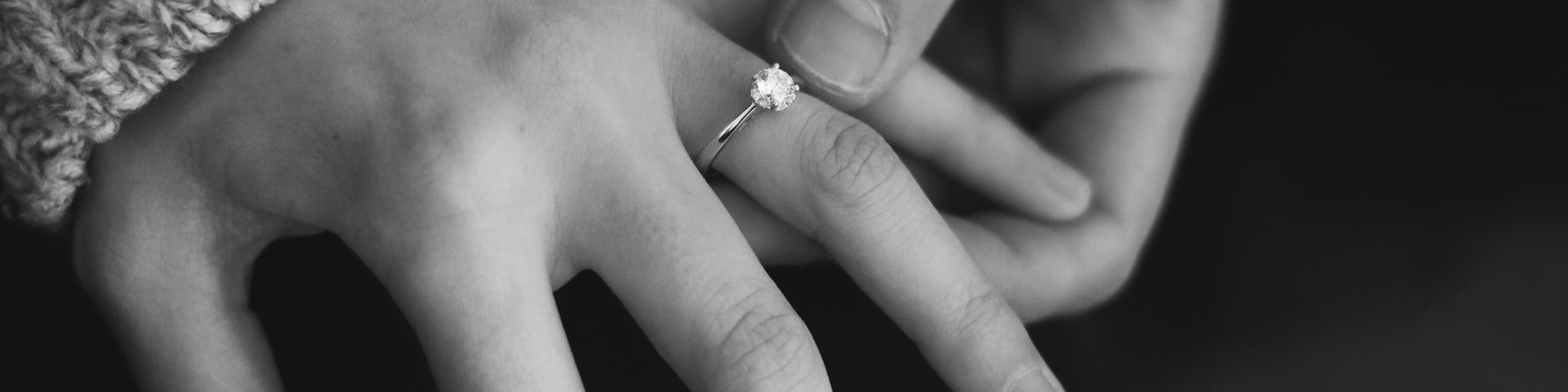 Make Your Engagement Ring Look Bigger With These Tips
